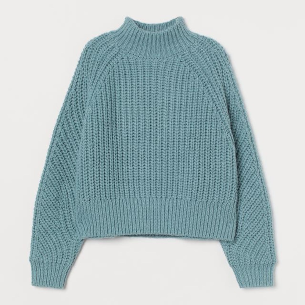 H & M blue turtleneck sweater